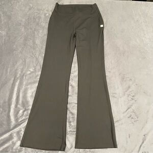 Vuori Women's Green Pants